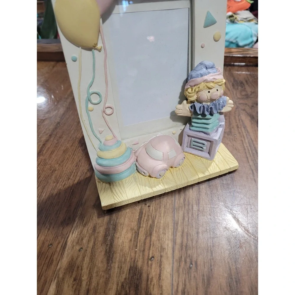 Vintage 3 D Resin Frame Jack in the Box and Balloons 3x4.5 picture
